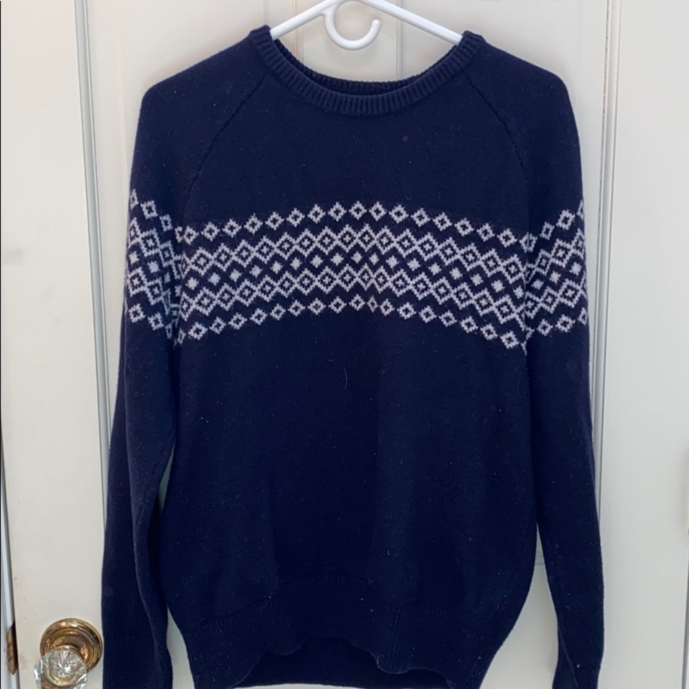 Navy and white printed Gap sweater